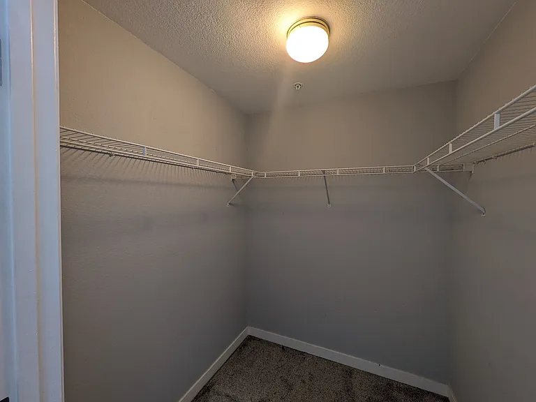 837 E 17th Ave #3L — Photo 7