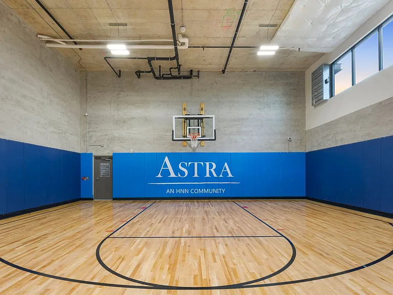 Astra Apartments — Photo 16