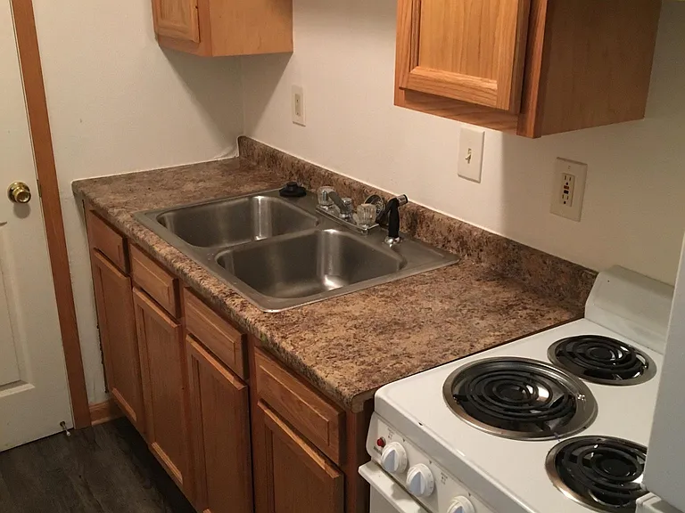980 Wadsworth Rd #7 — Photo 3