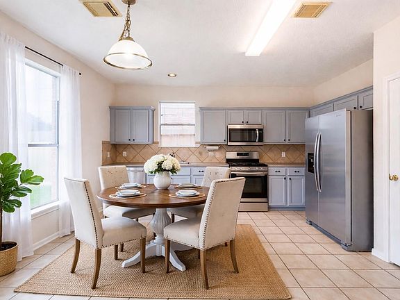 3rd image of 14626 Hazy Ridge Ln