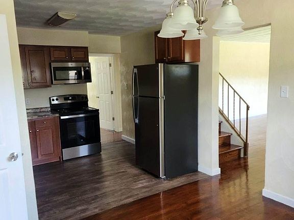 3rd image of 4817 Lonewillow Ln