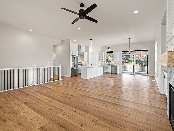 7th image of this home