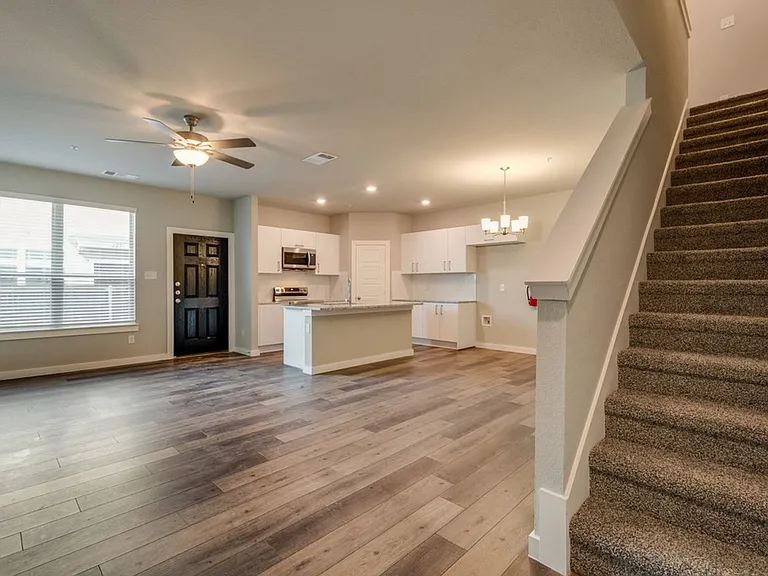 635 Harvest Moon Dr — Photo 7