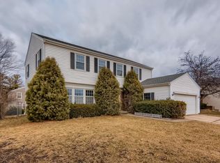 1110 Thompson Blvd, Buffalo Grove, IL