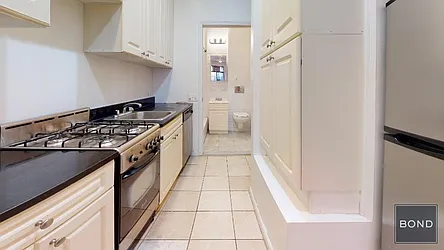 Rented by Bond New York