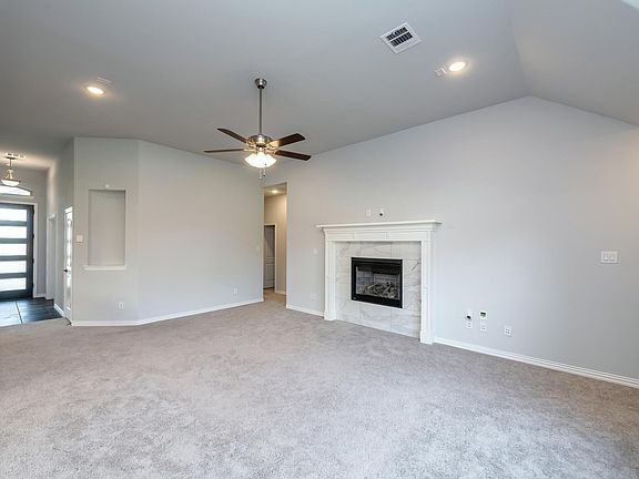 4th image of 2908 River Bend Pl