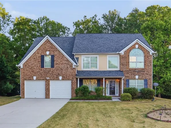 3475 Midway Cove Dr, Loganville, GA 30052