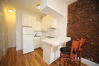 Rented by Metropolitan Realty