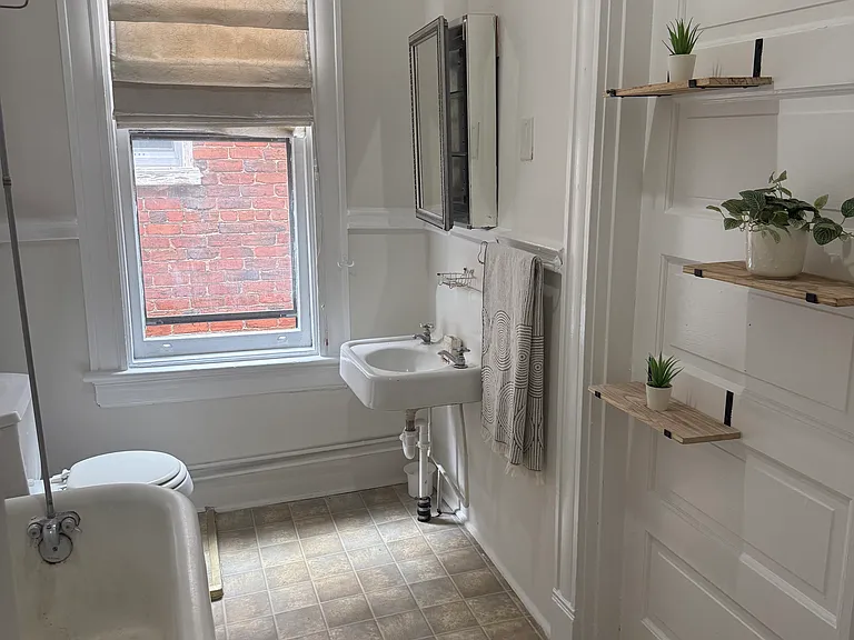 Full bathroom