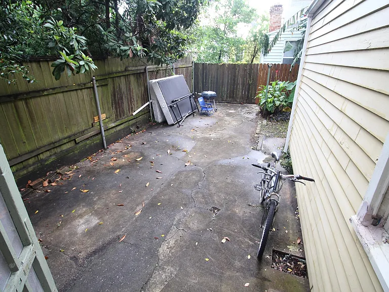 7809 Freret St — Photo 11