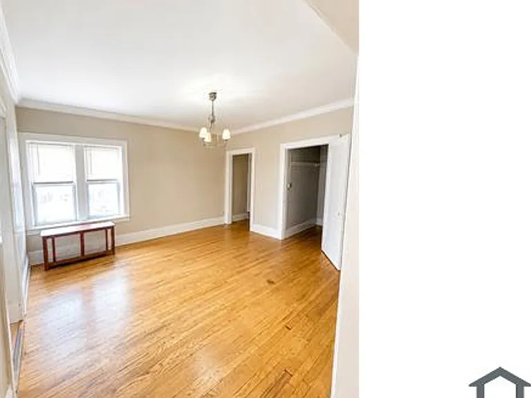 14174 Superior Rd — Photo 2