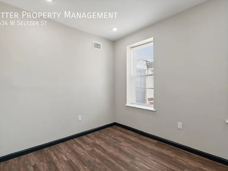 2634 W Seltzer St — Photo 12