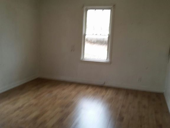 2nd image of 1225 Gardner St