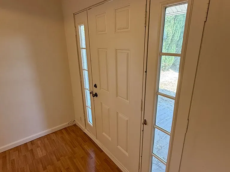 3893 Clough Ave — Photo 25