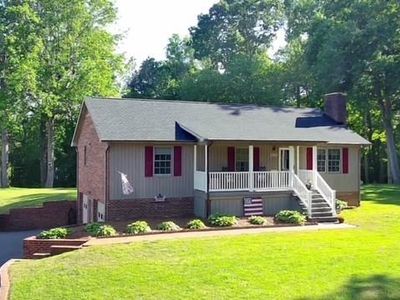 3774 Sandalwood Ln, Winston Salem, NC, 27106