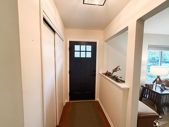 4th image of 9836 Pamela Dr