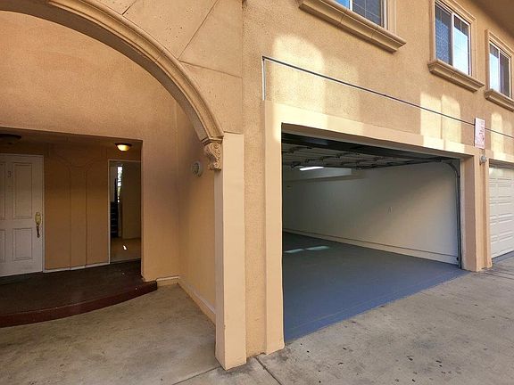 4th image of 8745 Cedros Ave APT 7