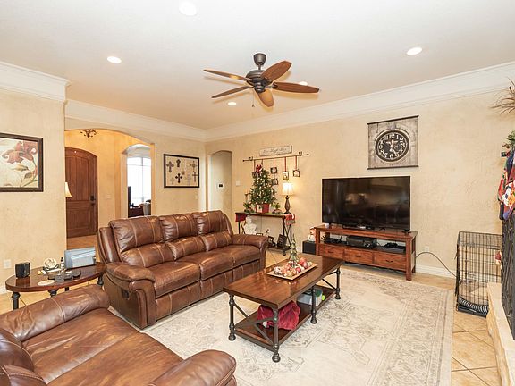 5th image of 6705 Silverbell Ln
