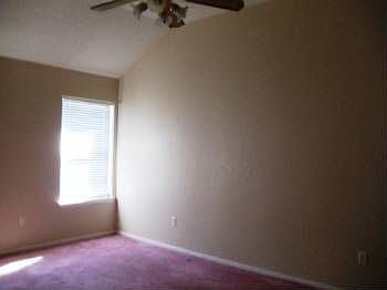 3rd image of 310 Pinto Dr