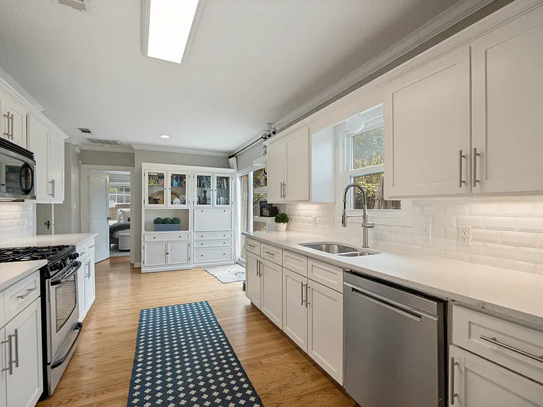 6404 Goliad Ave — Photo 10