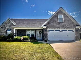 6038 Cookie Dr, Charlestown, IN 47111