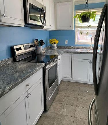 2nd image of 4157 Jonquil St