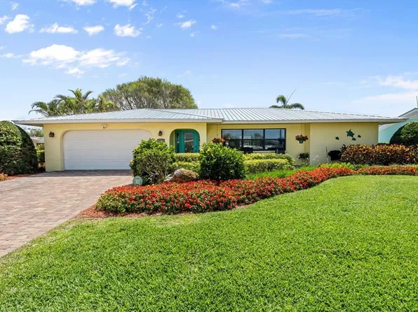 7109 Westmoreland Dr, Sarasota, FL 34243