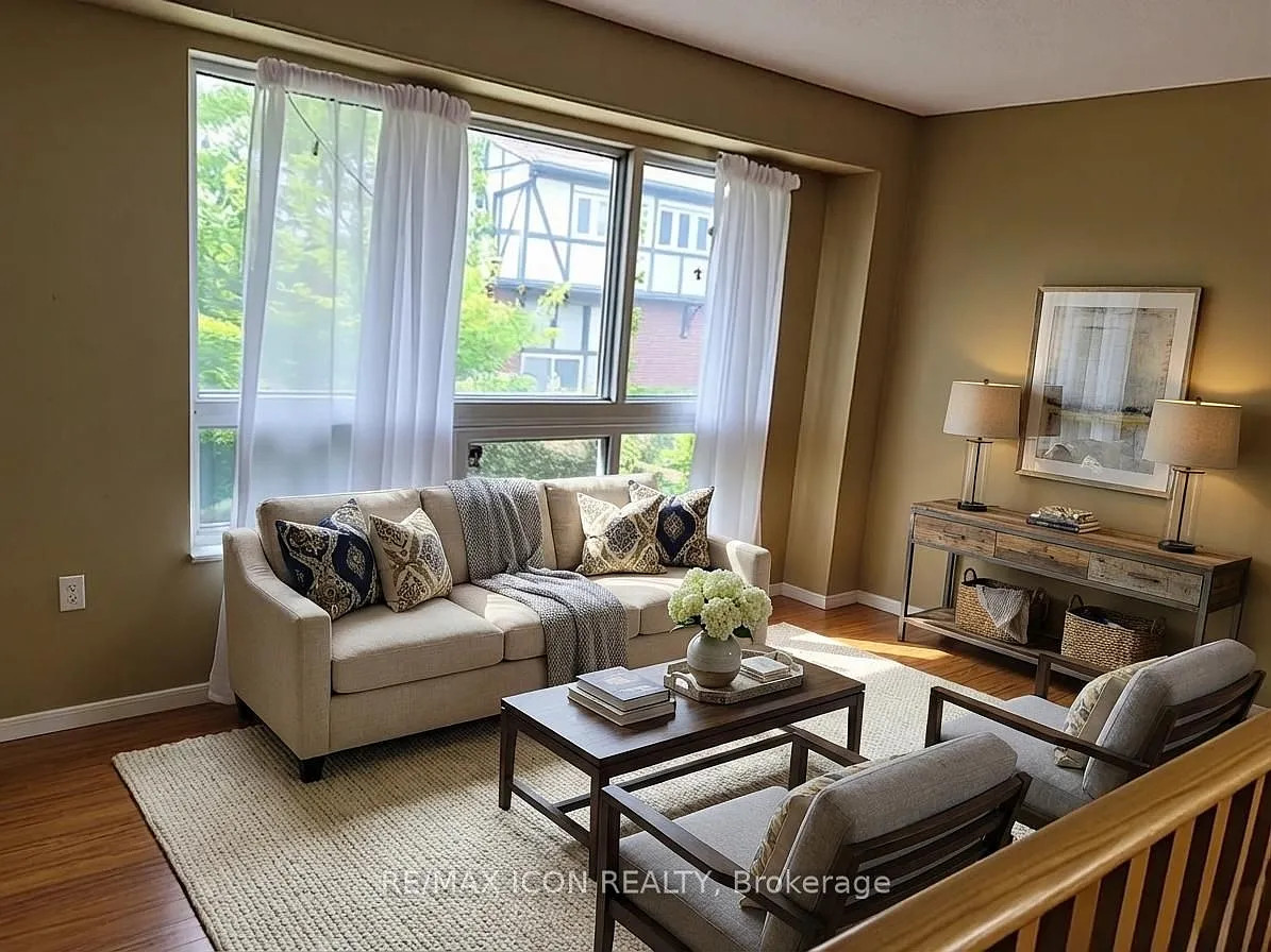 351 Trudelle St photo 1