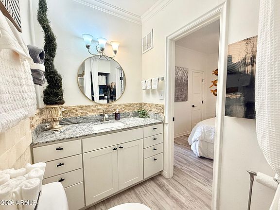5th image of 2150 W MISSOURI Avenue #120