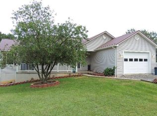 644 Ivanhoe Rd, Max Meadows, VA 24360