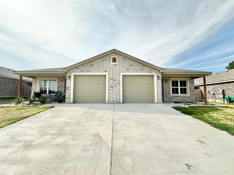1708 Clovis Dr — Photo 20