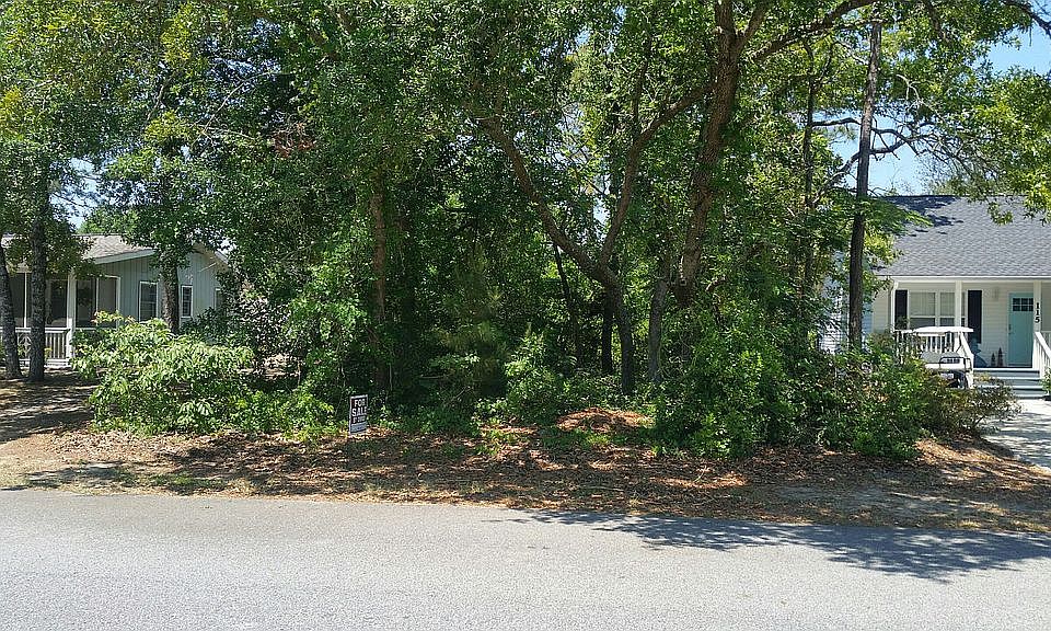 2nd image of 113 NE 29th St