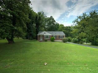 859 Brook Hollow Rd, Nashville, TN 37205