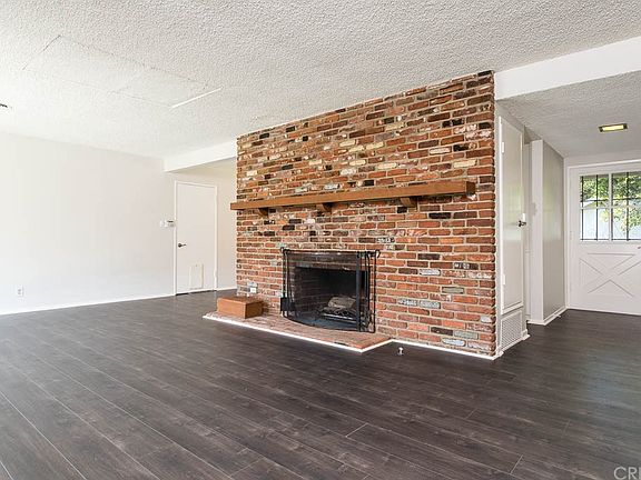 4th image of 16428 Lemarsh St