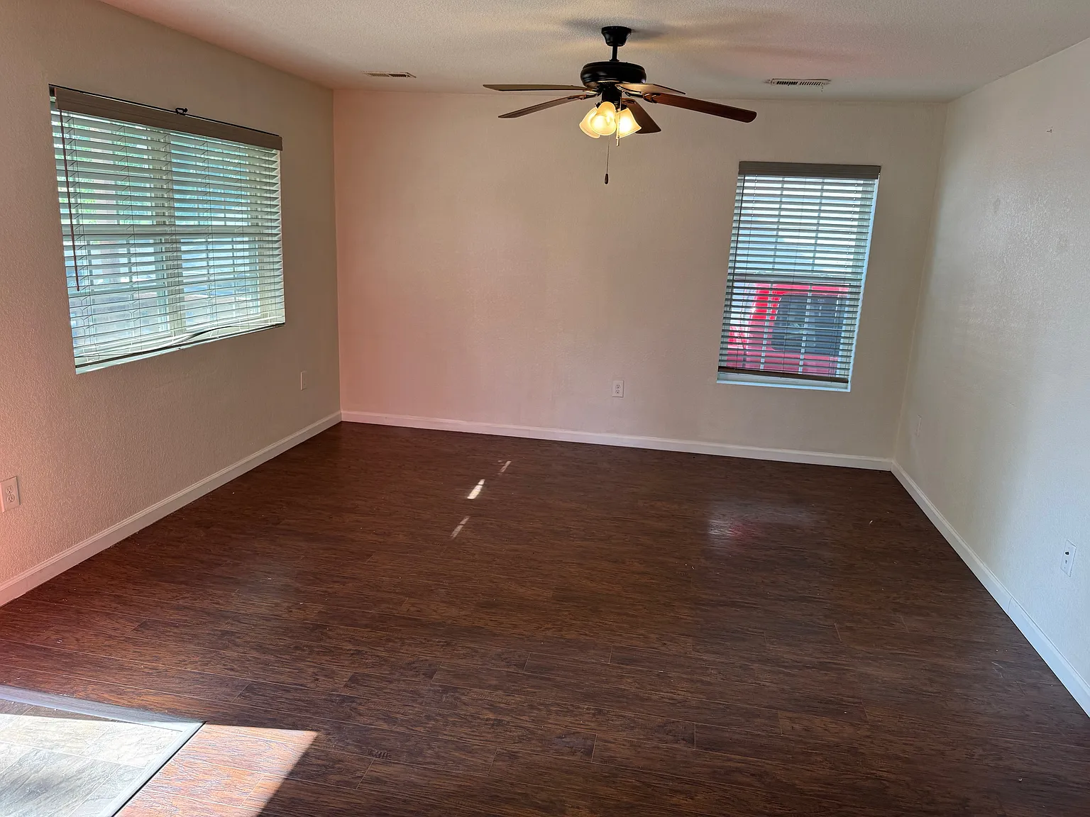 4 bed, 1344 sqft, $1,300 — Photo 4