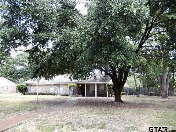 3rd image of 124 Donniebrook St