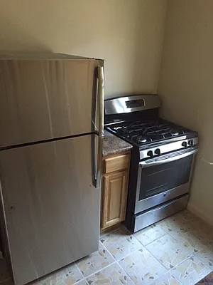 Rented by PMG Real Estate  | media 19