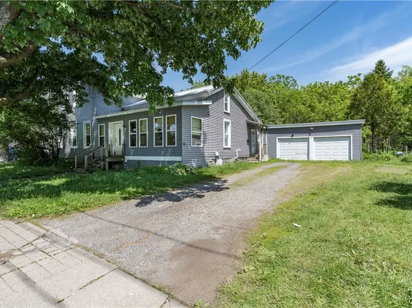 9 Clay St, Adams, NY 13605