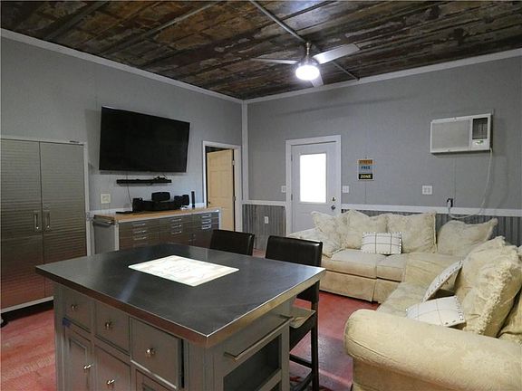 4th image of 21187 Dutruch Rd #F