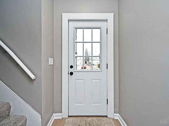3rd image of 1629 Powers St