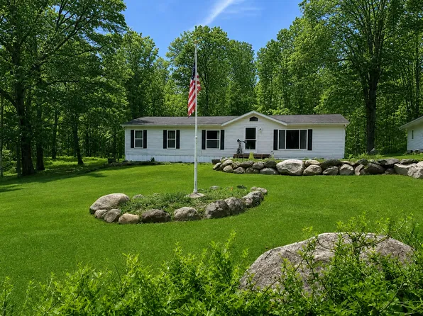 7869 Lunar Ln, Pequot Lakes, MN 56472
