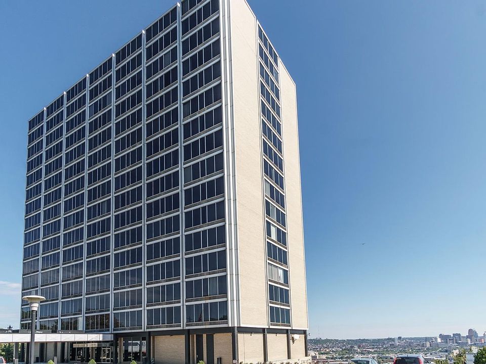1st image of 810 Matson Pl #Penthouse 2