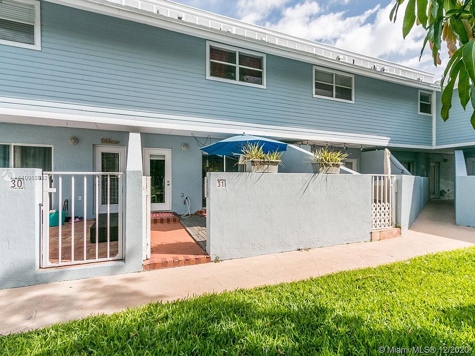 1st image of 798 Crandon Blvd APT 31C