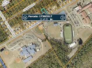 221 Cougar Rd, Southport, NC 28461