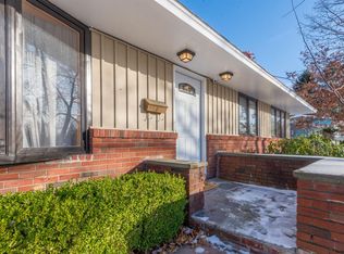 19 Alva St, East Greenbush, NY 12061