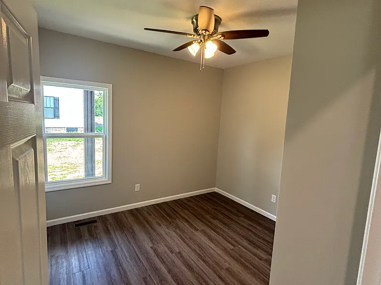 0 Sneed Blvd — Photo 5
