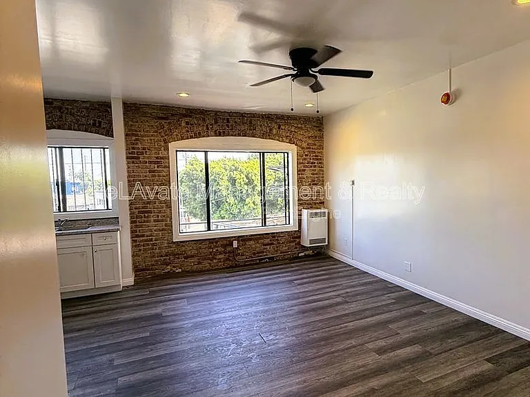 2195 Whittier Blvd #205 — Photo 11