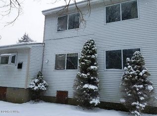 115 Gabrielle Ln, Dingmans Ferry, PA