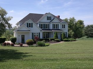 409 W Cruikshank Rd, Valencia, PA 16059