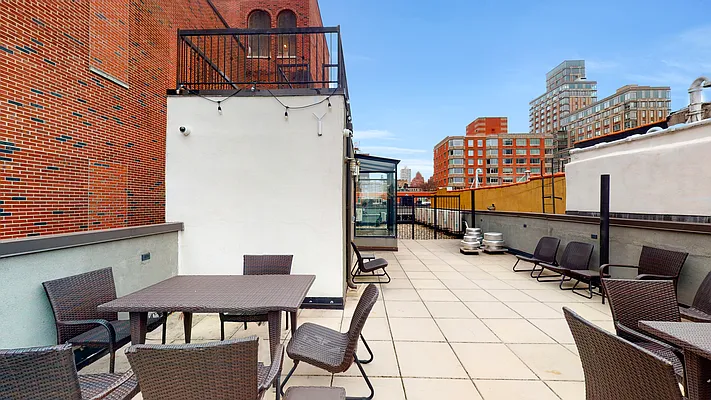 Rented by Keller Williams NYC | media 32